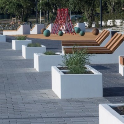 Benches and deck chairs, Budapest quay